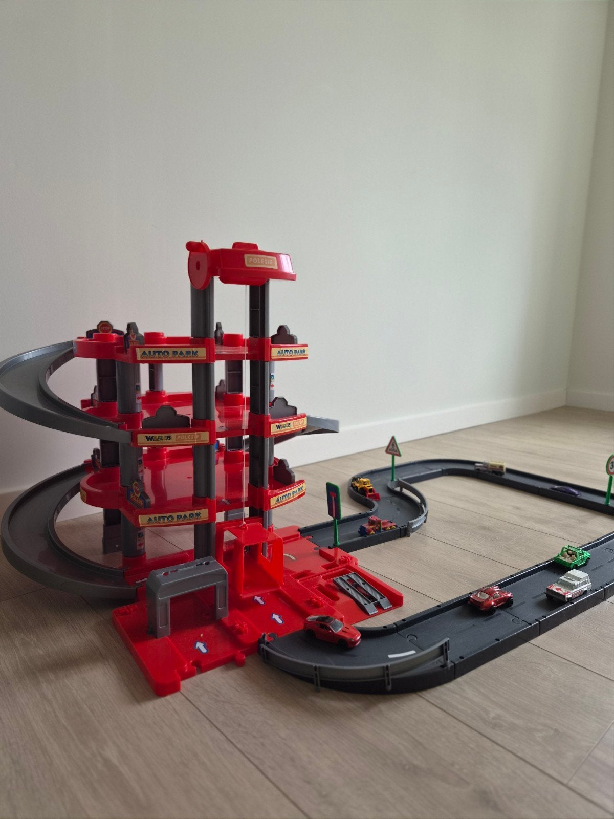 autobaan en garage, Ophalen