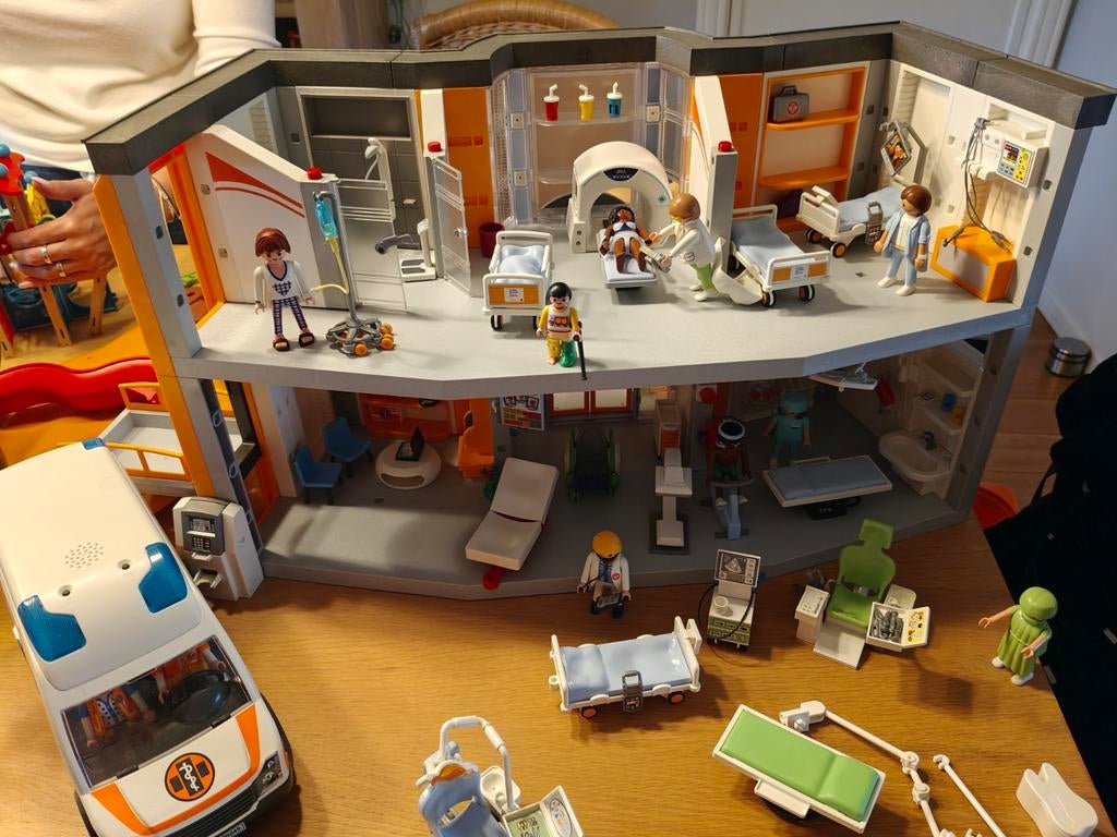 Ensemble hôpital Playmobil, Enfants & Bébés, Jouets | Playmobil, Enlèvement