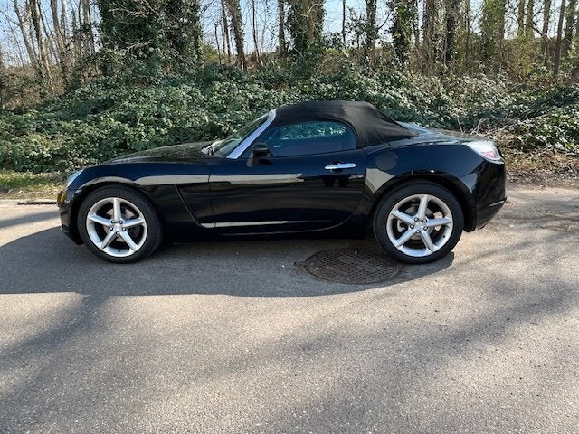 Opel GT , 265 pk , met maar 67.000 km...., Auto's, Opel, Achterwielaandrijving, 4 cilinders, Cabriolet, Zwart