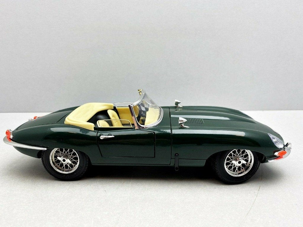 JAGUAR XK Type E Cabrio Serie1 BRG 1/18 BURAGO Premium, Enlèvement ou Envoi, Neuf, Voiture, Burago