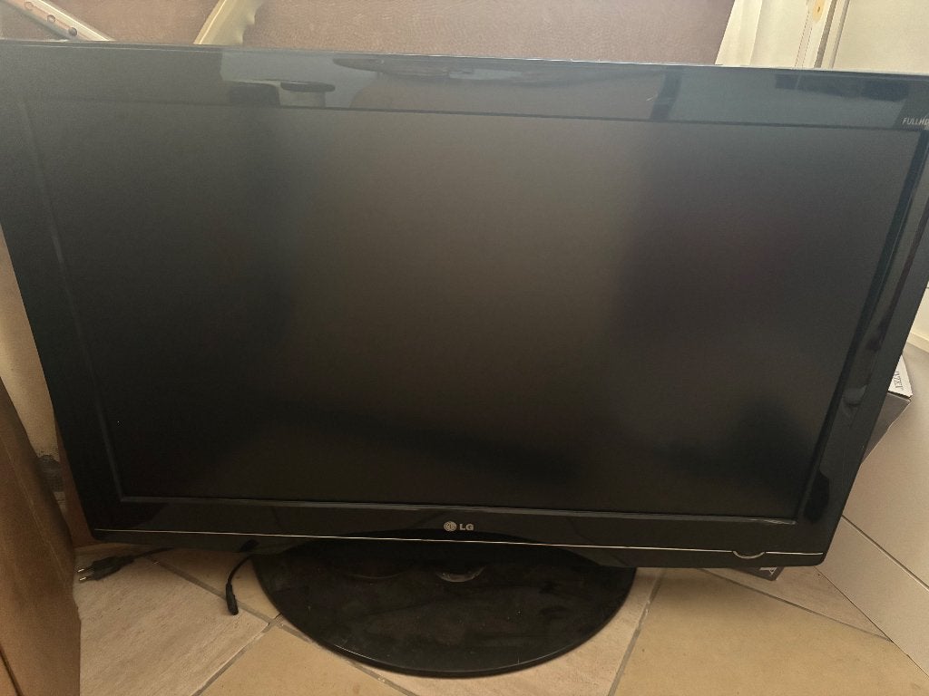 Lg tv, werkt: hdmi, 720p, 110cm scherm diagonaal of, Audio, Tv en Foto, Televisies, Ophalen, LED, HD Ready (720p), Zo goed als nieuw