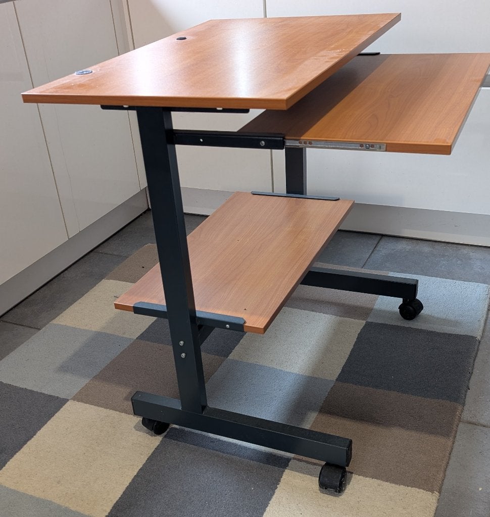 computertafel op wielen, Maison & Meubles, Bureaux, Autres marques, Bureau d'ordinateur, Enlèvement ou Envoi, 48 cm