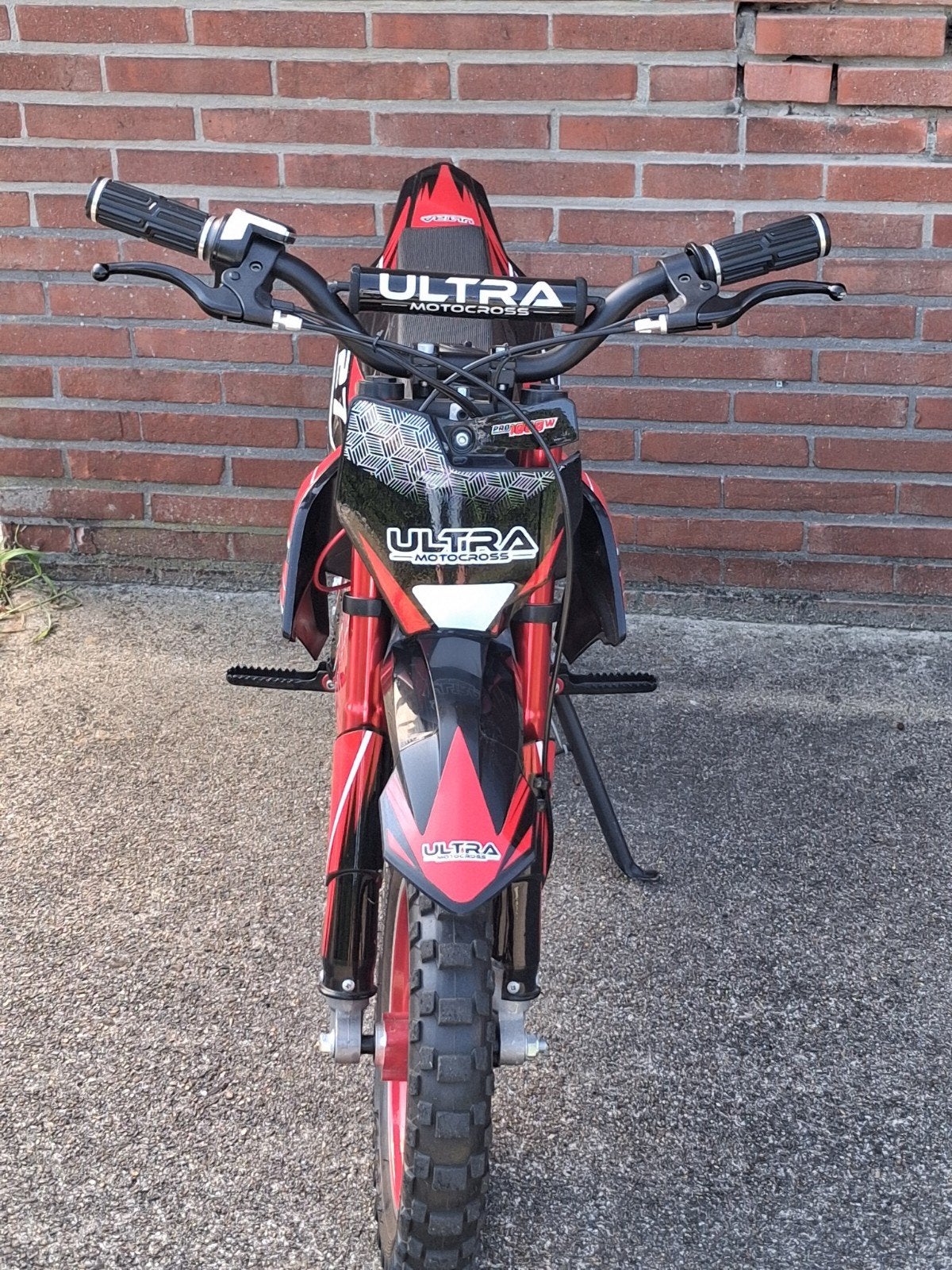 -Elektrische dirtbike + cross helm, Enlèvement, Comme neuf, Overige merken