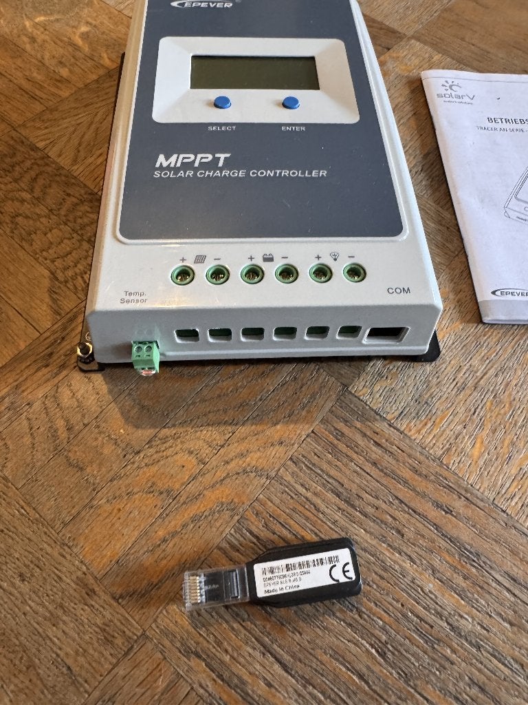 Régulateur solaire MPPT Epever Tracer 3210AN 30A + câbles, Enlèvement, Comme neuf