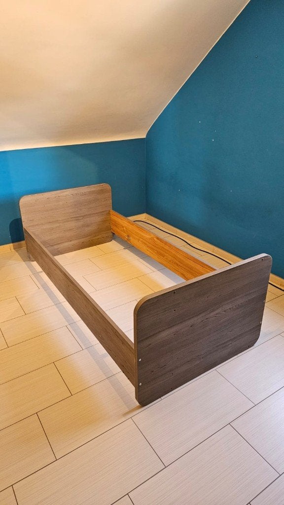 Lit 1 personne + table de nuit, Enlèvement, Utilisé, Une personne, Bois