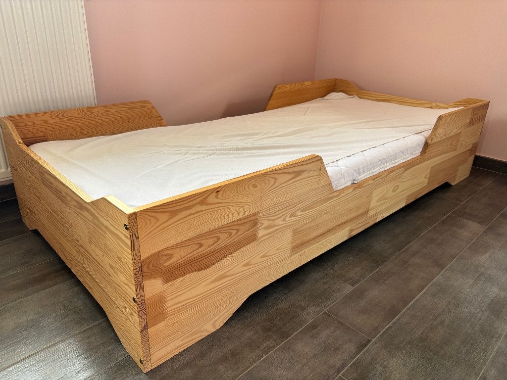 Lit enfant 90*190cm avec matelas, Enfants & Bébés, Sommier à lattes, Enlèvement, 180 cm ou plus, 85 à 100 cm