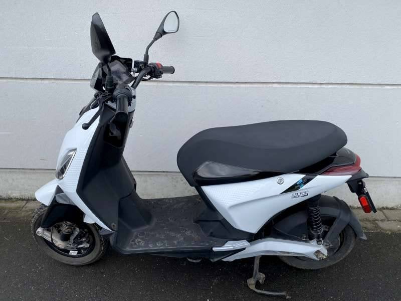Piaggio 1 plus PMP forever white klasse B, Divers, Enlèvement, Utilisé
