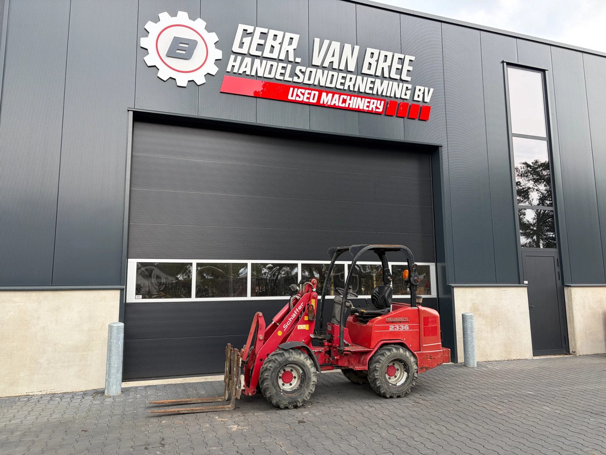 Schäffer 2336 minishovel/shovel/wiellader, Articles professionnels, Machines & Construction | Grues & Excavatrices, Chargeuse sur pneus ou Chouleur