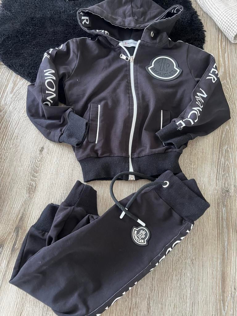 Moncler trainingspak, Kinderen en Baby's, Ophalen, Zo goed als nieuw