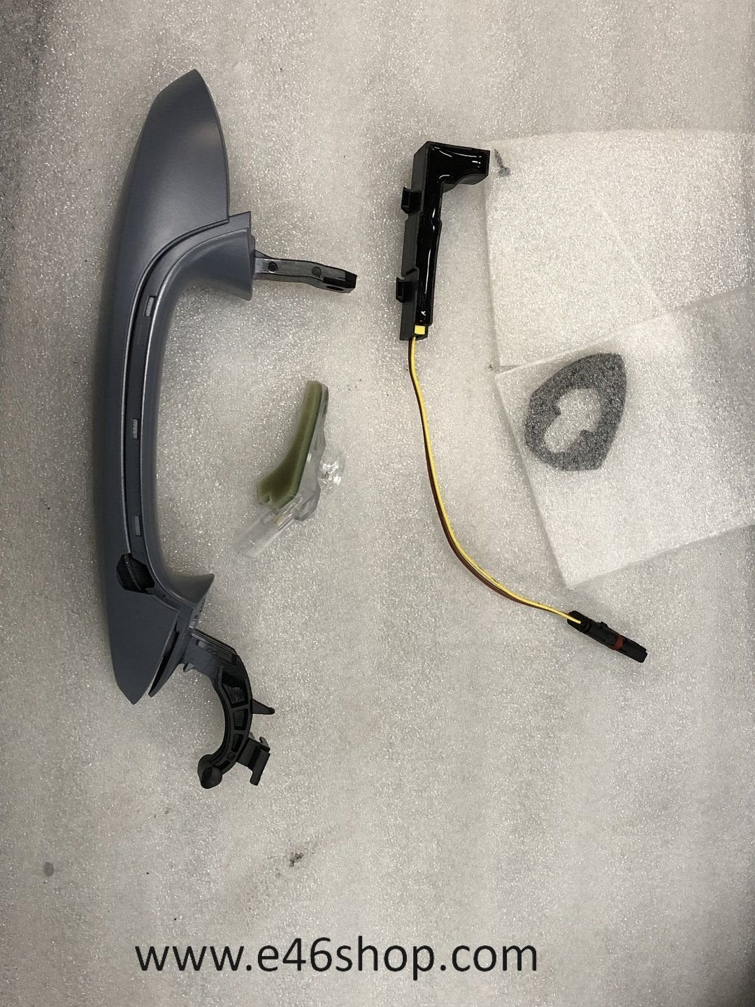 DEURGREEP BMW F40 F44 F90 F92 F93 F95 NIEUW OE 51215A65DC8, Autos : Pièces & Accessoires, Carrosserie & Tôlerie, Neuf, -, Porte