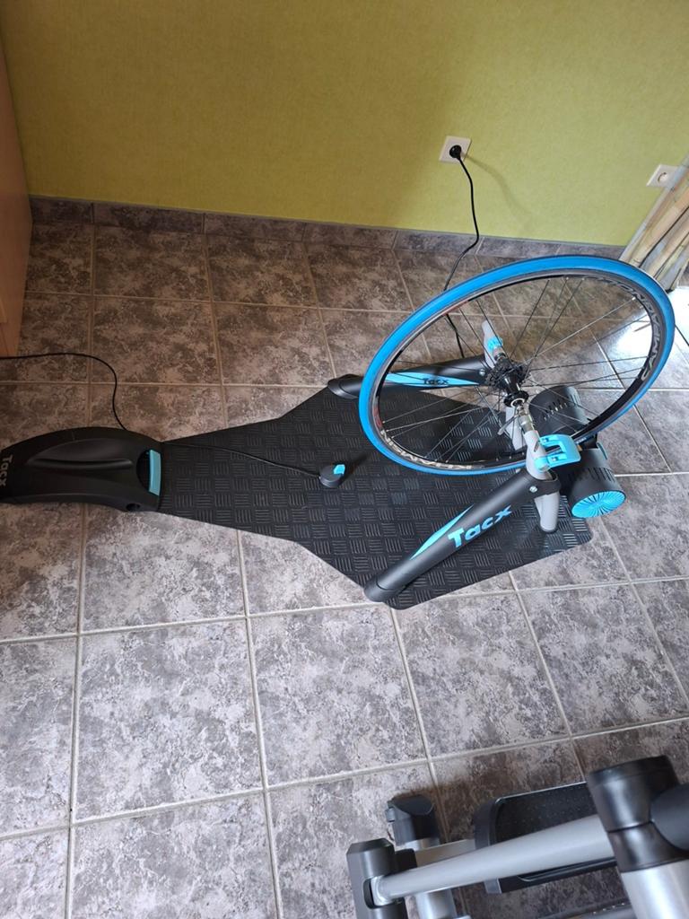 Tacx rollentrainer, Fietsen en Brommers, Fietsen | Racefietsen, Ophalen