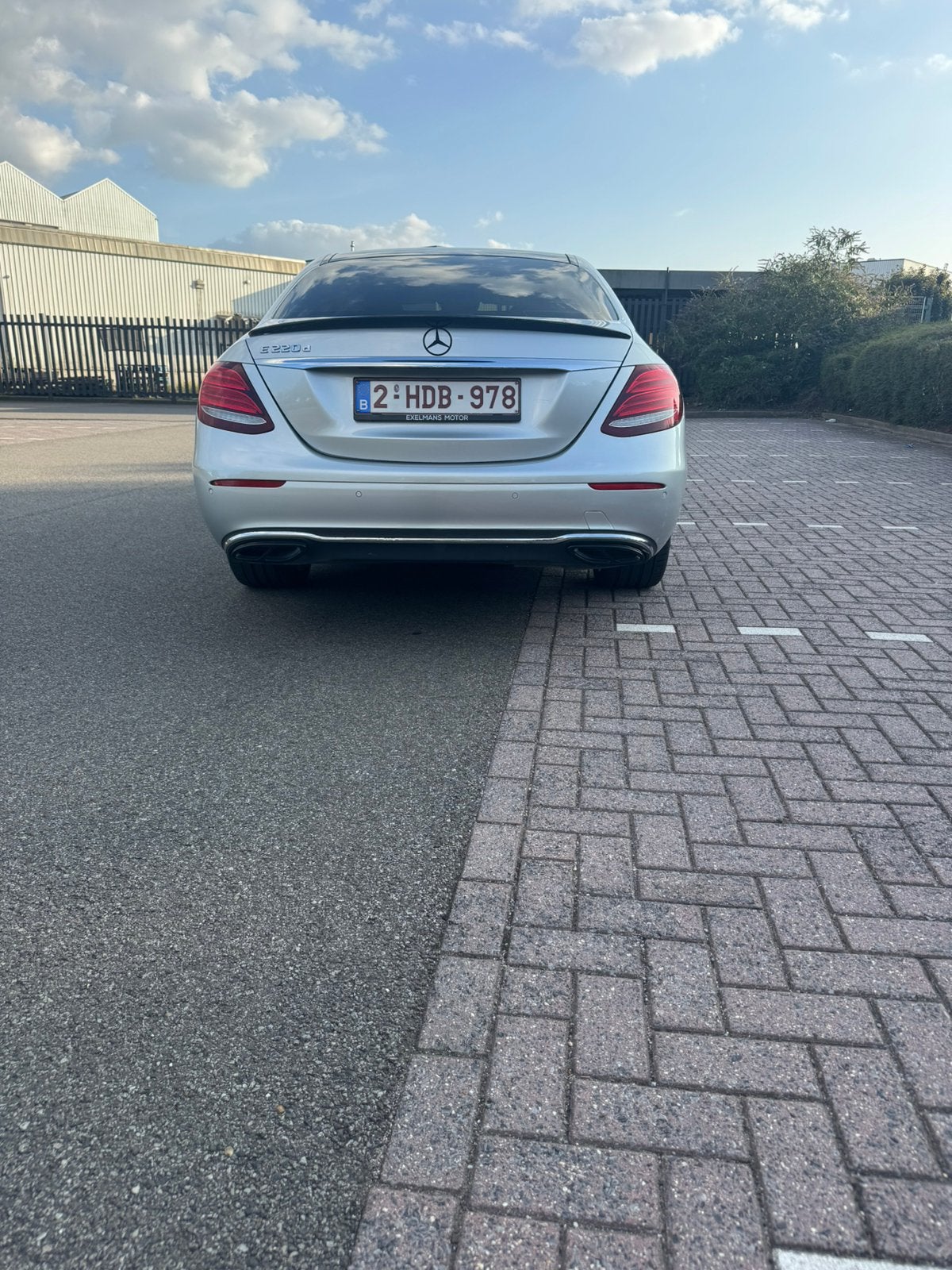 Mercedes E220 CDI bj;2017  217000 km, Auto's, Mercedes-Benz, Automaat, Parkeersensor, Diesel, Particulier