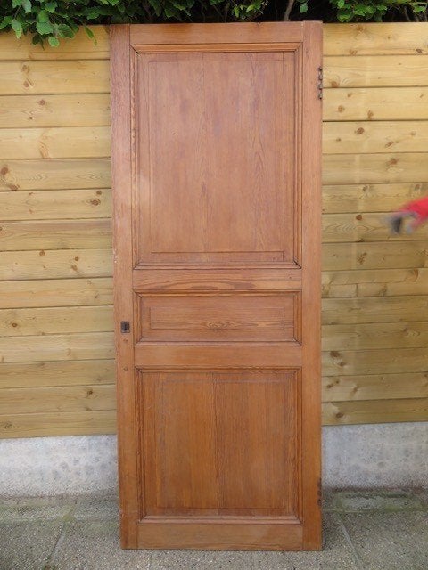 Armoire à vêtements restaurée, Maison & Meubles, Armoires | Penderies & Garde-robes, Utilisé, Moins de 100 cm, 200 cm ou plus