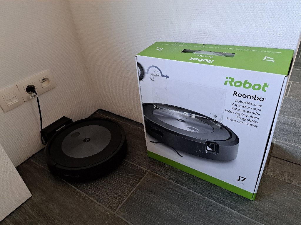 iRobot Roomba j7, Ophalen, Gebruikt, IRobot, Robotstofzuiger