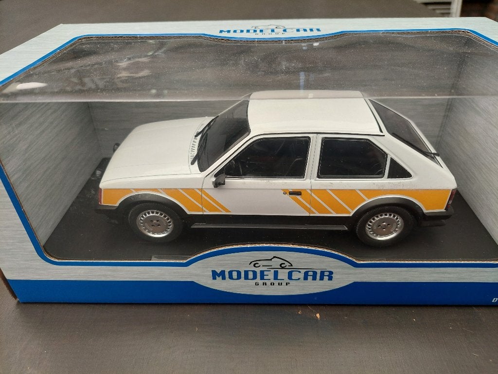 Opel kadett D 1/18 MCG, Hobby en Vrije tijd, Modelauto's | 1:18, Ophalen of Verzenden, Nieuw, Auto, Overige merken