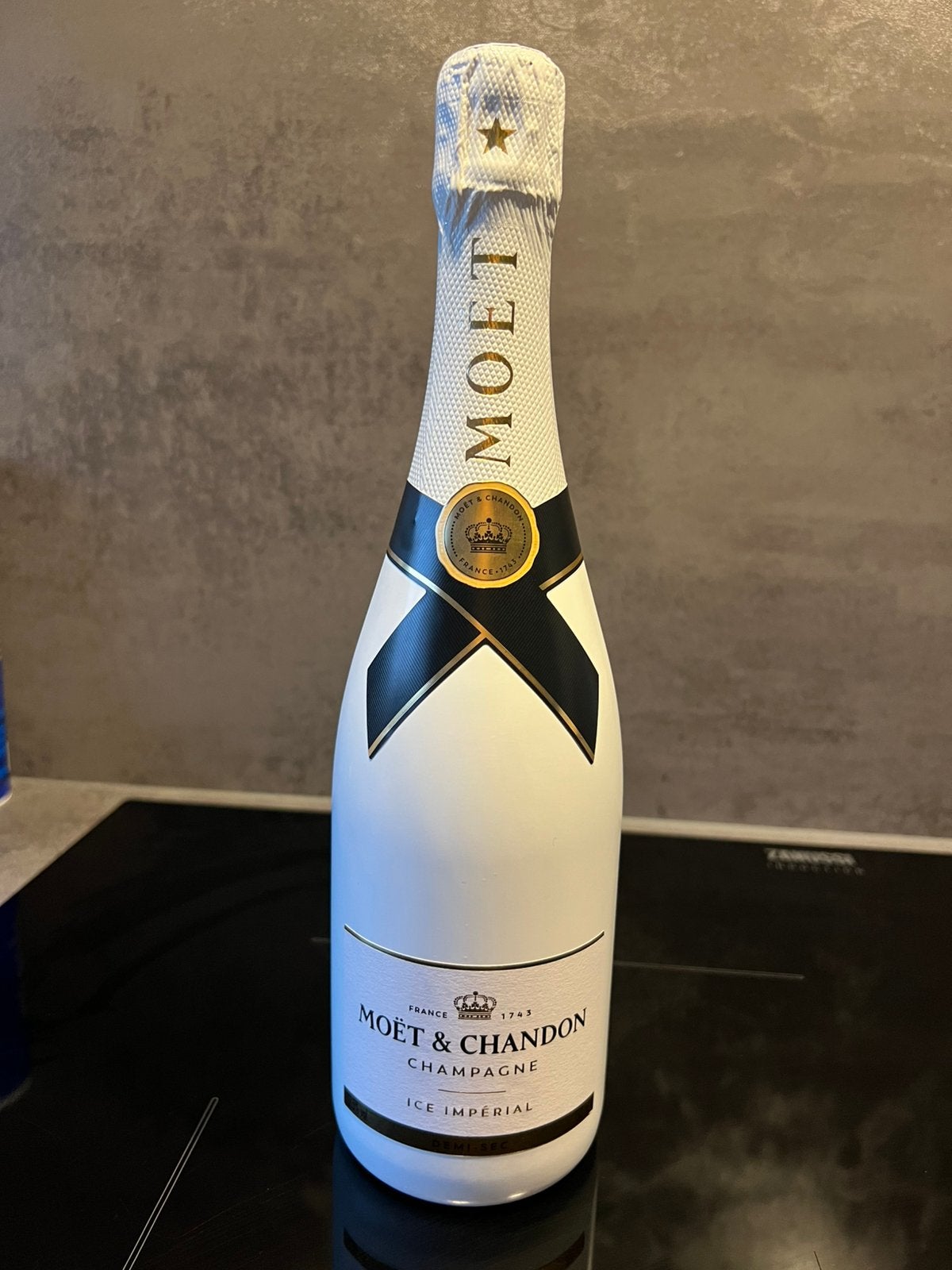 Originele fles Moët & Chandon Ice Impérial (75cl), Collections, Vins, Enlèvement, Neuf, Champagne