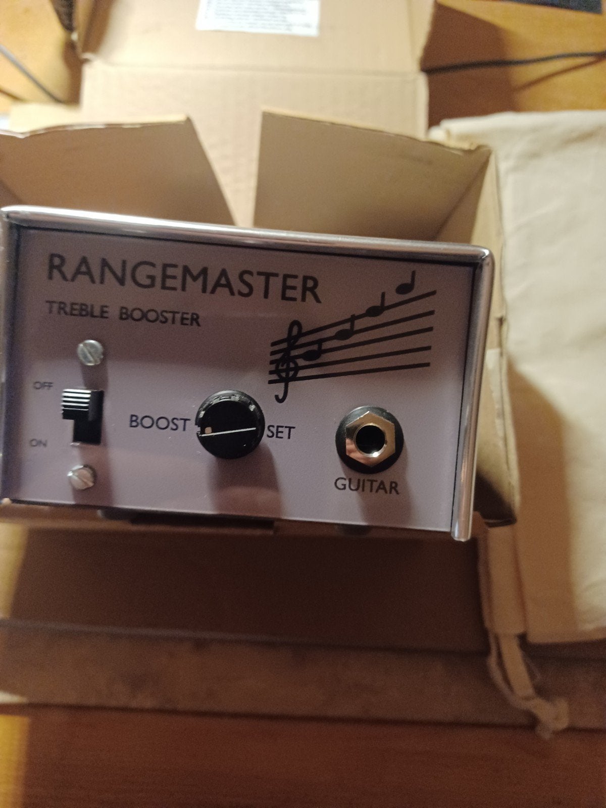 Vintage Dallas Rangemaster treble booster, Antiquités & Art, Antiquités | TV & Hi-Fi, Envoi