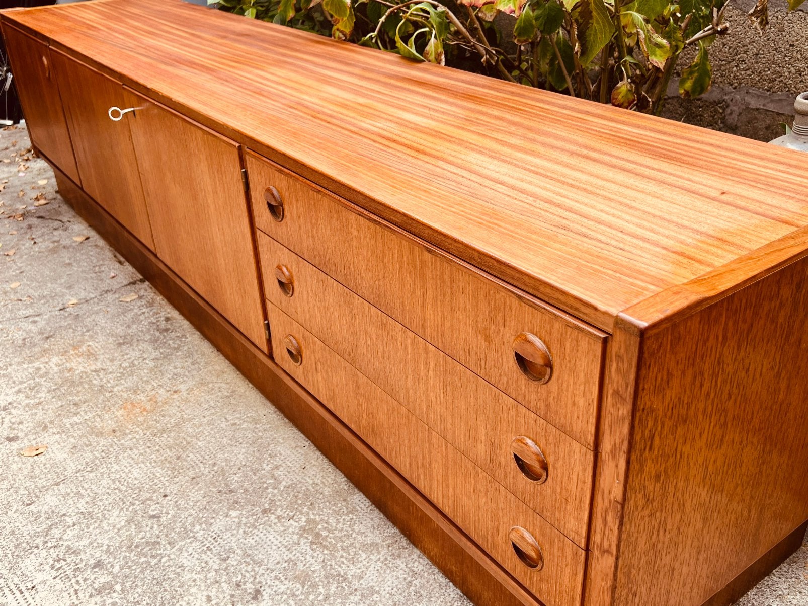 Vintage Scandinavisch lowboard uit de jaren 60, Huis en Inrichting, Ophalen, Zo goed als nieuw, Teakhout