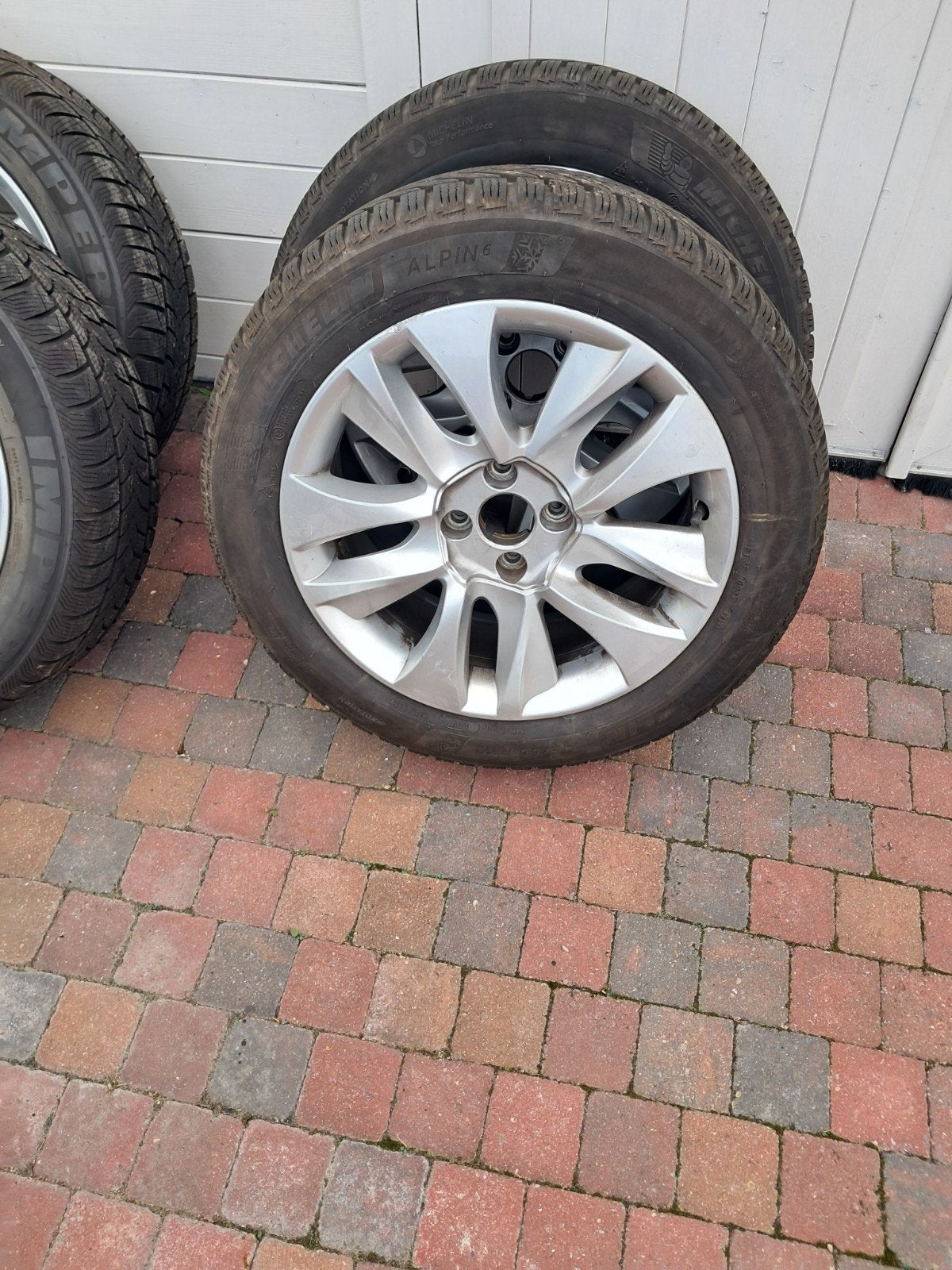 jantes avec pneu hiver ds4 citroen c4, Autos : Pièces & Accessoires, Enlèvement, Pneu(s)