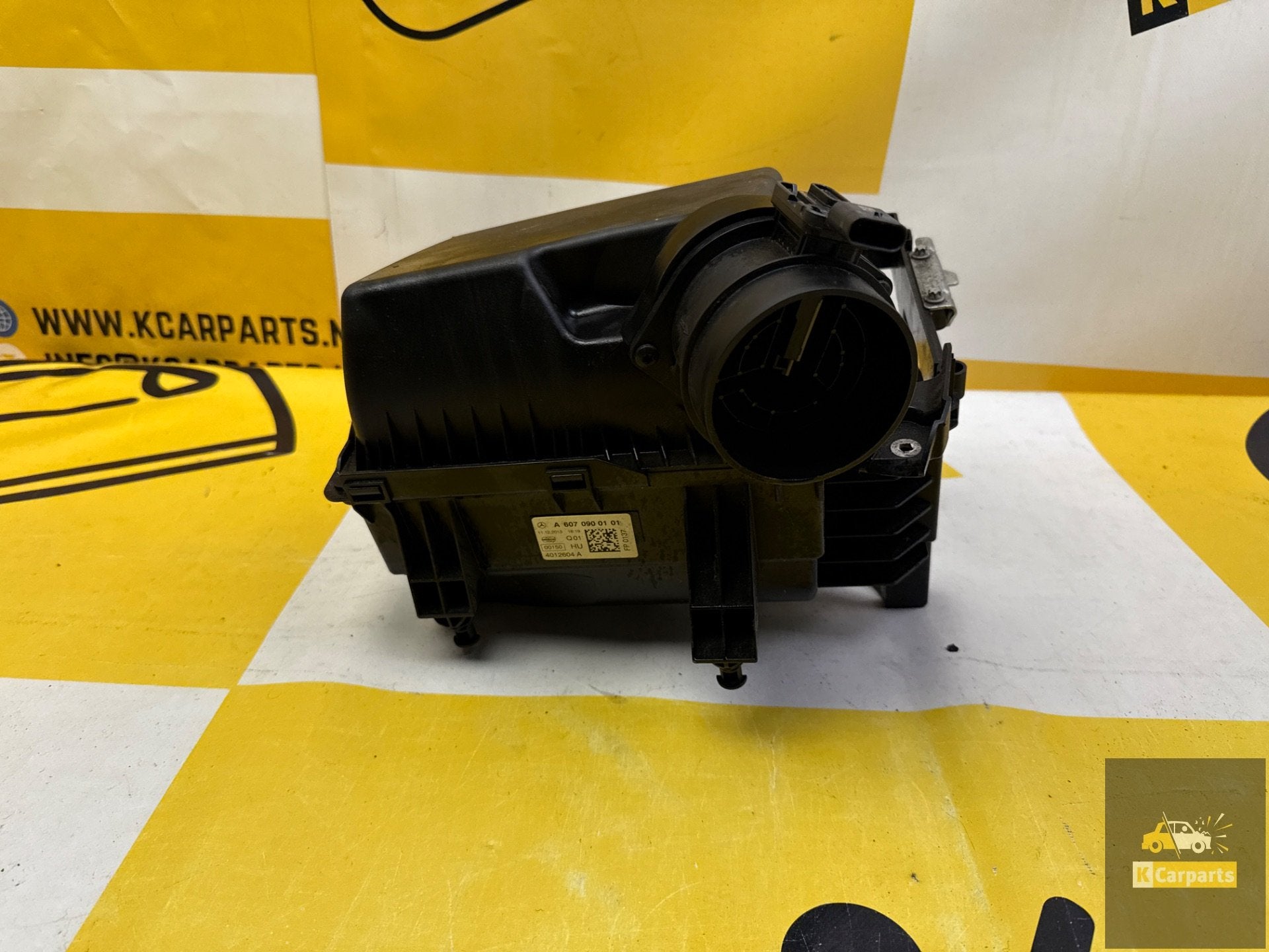 Bo te de filtre air MERCEDES Benz CLASSE A 2014 W176 a607090, Mercedes-Benz AG, Mercedes-Benz, Utilisé, Mercedesstrasse 120
70372  Stuttgart, DE