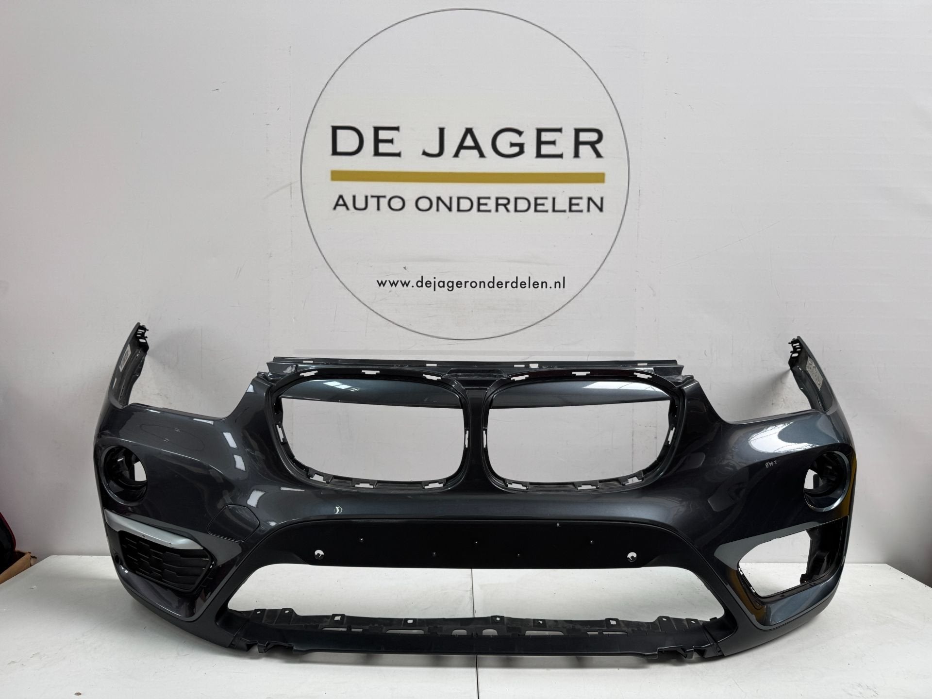 BMW F48 X1 VOORBUMPER BUMPER 7354815 2014 - 2019, Petuelring 130
80788  Munich, DE, Gebruikt, Voor, Info@bmw.de