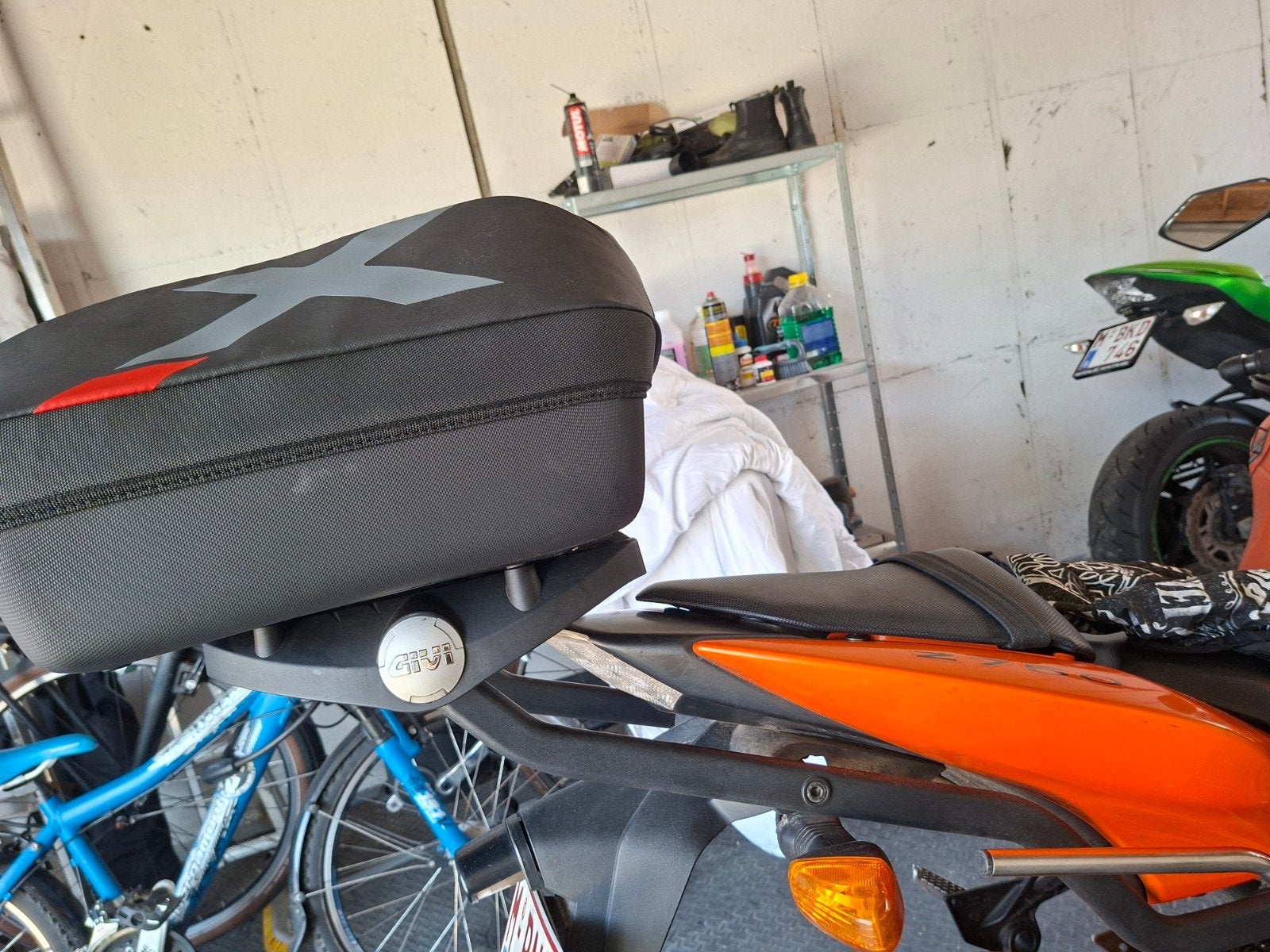 Topkoffer + steun kawazaki, Motoren, Accessoires | Koffers en Tassen, Ophalen, Zo goed als nieuw