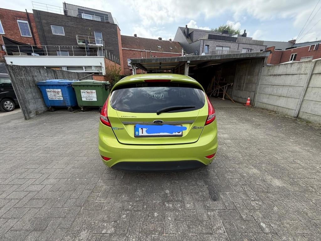 Ford fiesta 1.6, 2012,  euro5, 193000km ,, Auto's, Ford, Voorwielaandrijving, Euro 5, Stof, Parkeersensor