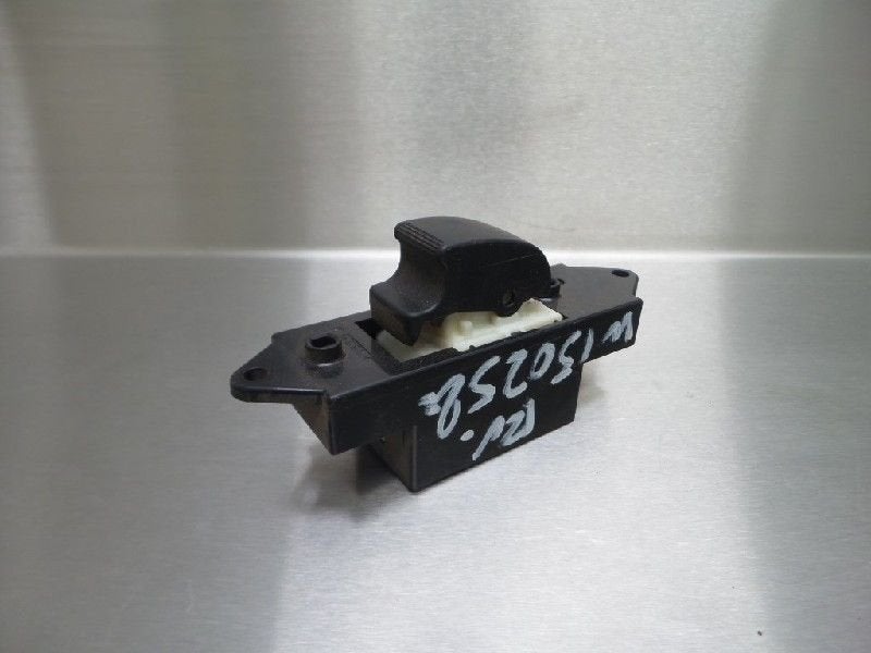 COMMUTATEUR VITRES ELECTRIQUES Mitsubishi ASX (|MR587944|), Utilisé, Mitsubishi