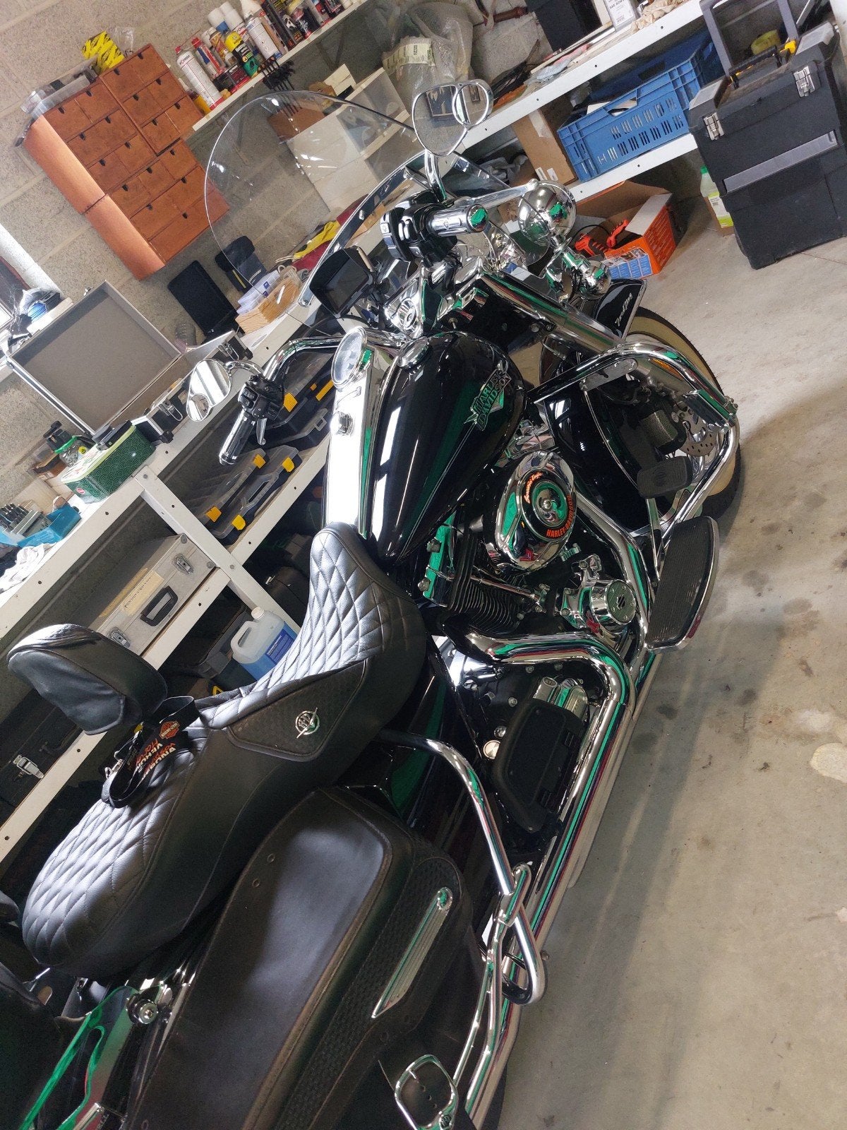 Moto , Road King noir, Particulier, 1700 cm³