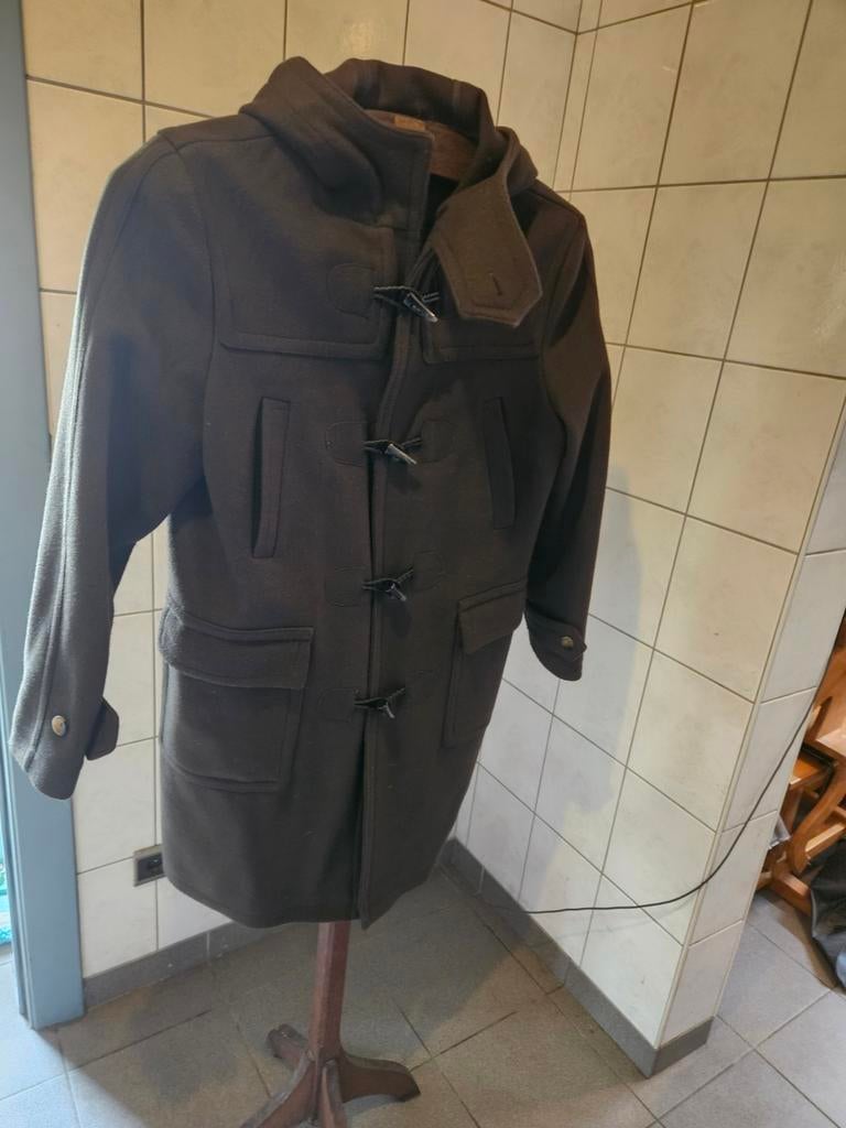 Duffelcoat, Ophalen