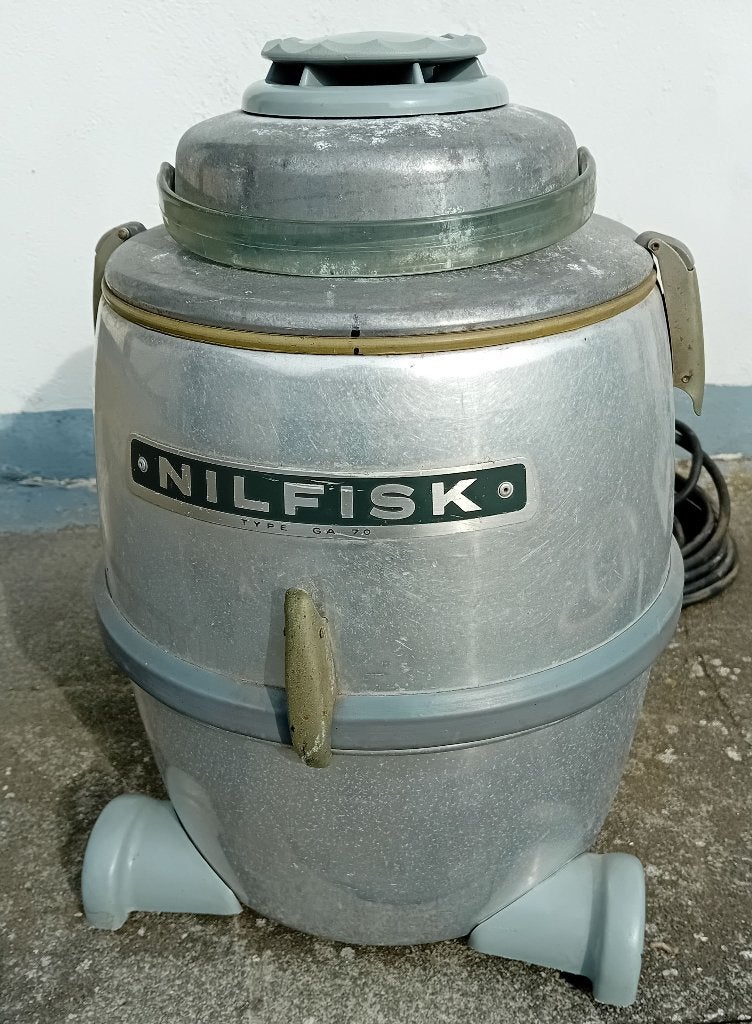 Nilfisk GA70 vintage stofzuiger, Electroménager, Aspirateur industriel, Sac à poussière, Enlèvement, Utilisé