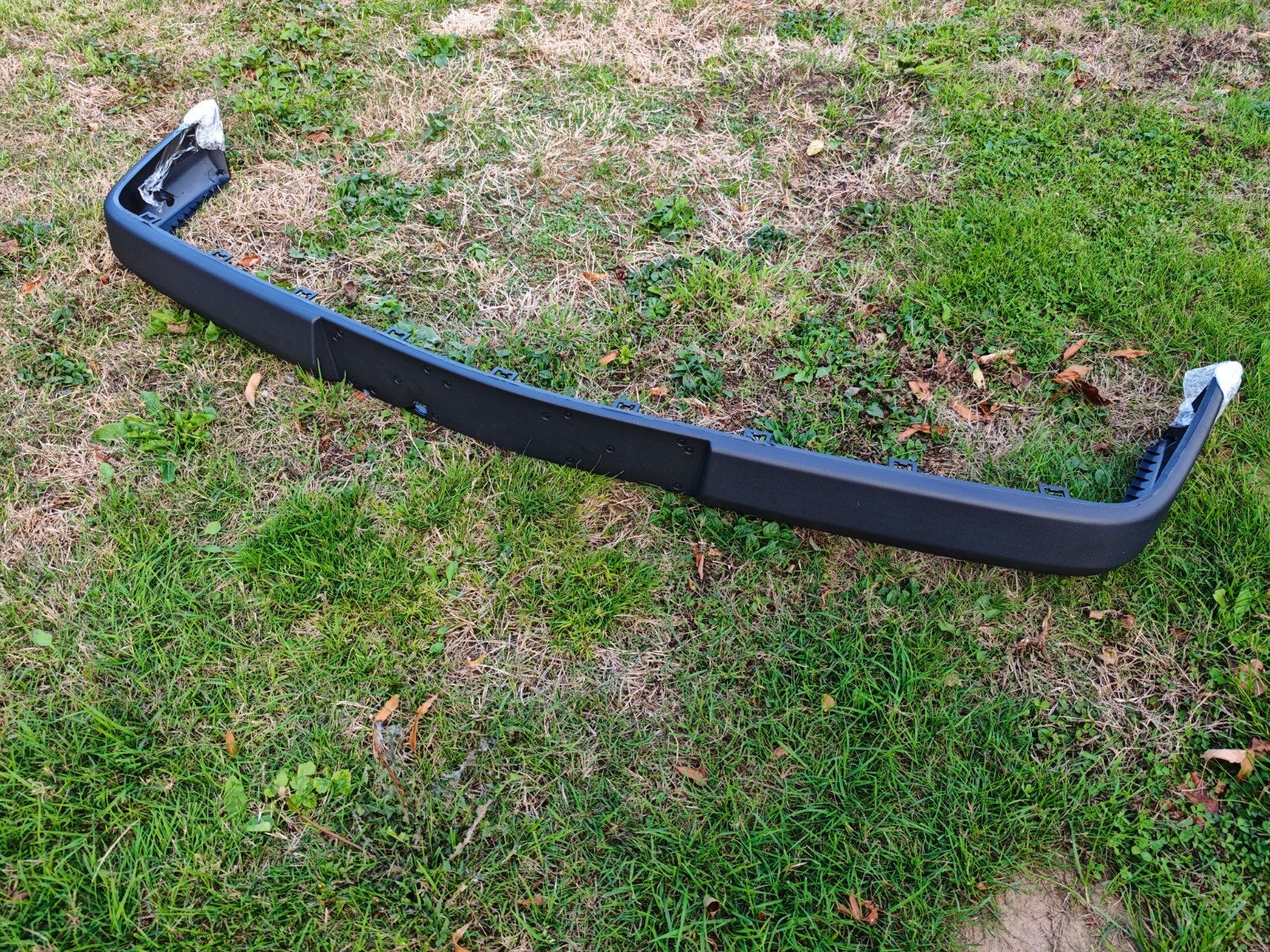 Mercedes w124 bumper voorbumper plastic stootrand 1248851421, Auto-onderdelen, Ophalen, Bumper