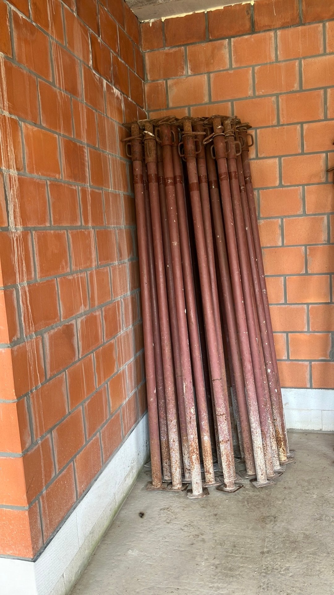 Schoren, stutten, Doe-het-zelf en Bouw, Steigers, Ophalen, Zo goed als nieuw