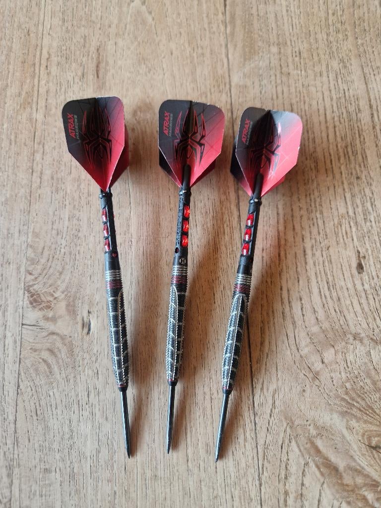 Dartspijlen Harrows Atrax (als nieuw), Sport en Fitness, Darts, Ophalen, Zo goed als nieuw, Pijlen