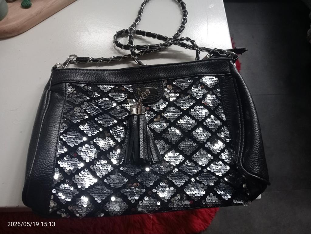 Sac à bandoulière, Bijoux, Sacs & Beauté, Sacs | Sacs Femme, Sac à bandoulière, Noir, Enlèvement ou Envoi