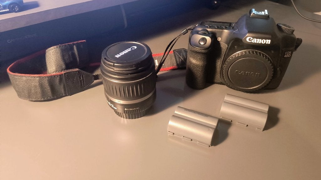Canon EOS 40D + 18-55mm lens + 2 batterijen + lader, Audio, Tv en Foto, Ophalen, Spiegelreflex, Canon, 10 megapixels