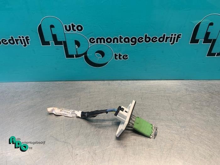 Résistance chauffage d'un Toyota Yaris (Yaris 1 02-), -, 3 mois de garantie, Toyota, Utilisé
