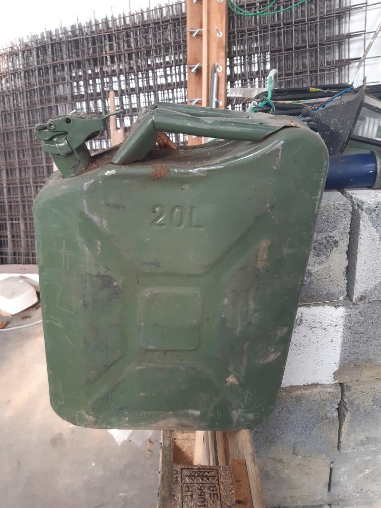 Jerrican 20 litres, Ophalen, Gebruikt