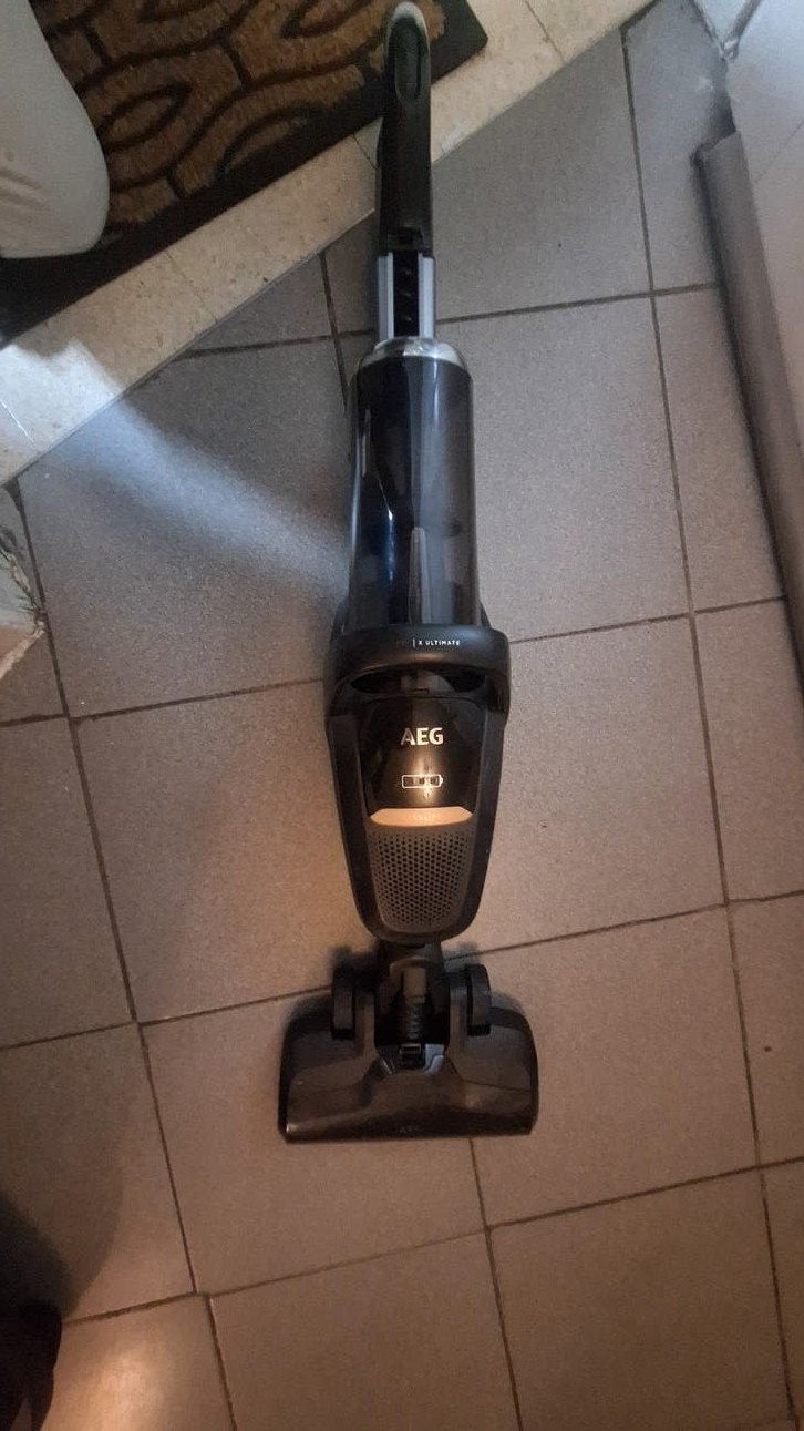 Aeg stofzuiger, Ophalen
