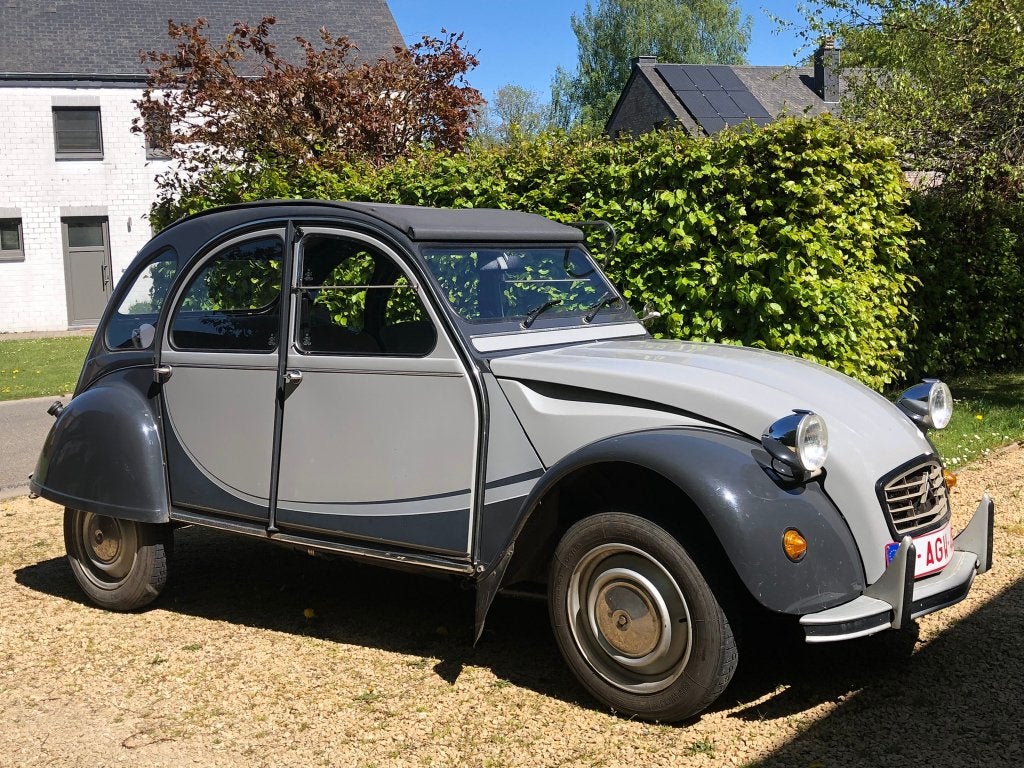 2CV Charleston à vendre, Autos, Citroën, Particulier, 2CV, Essence, Berline, 4 portes, Boîte manuelle, Argent ou Gris, Gris, Tissu