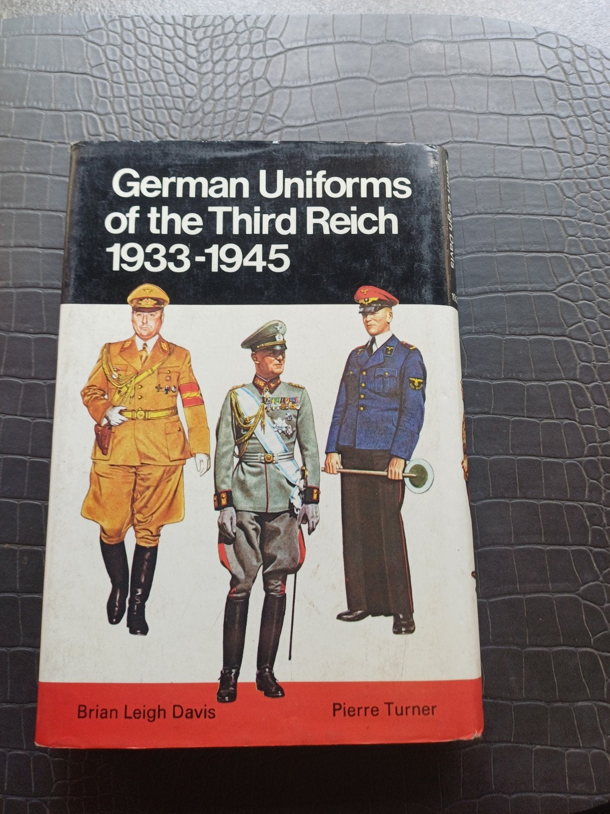 Militaria WW2, Enlèvement ou Envoi