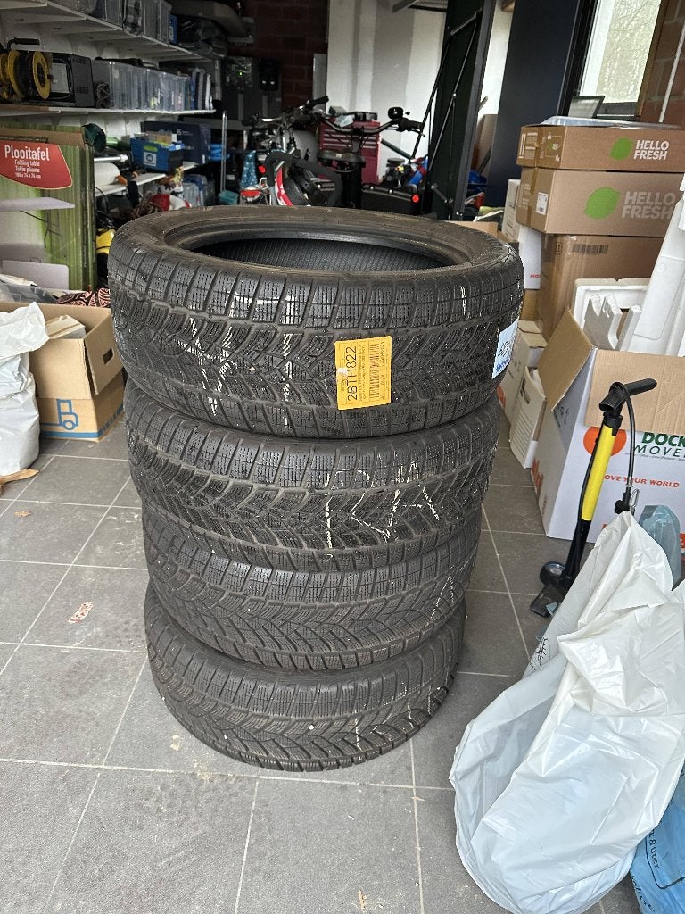 4x winterband Goodyear UltraGrip Performance - 245/50 R19, Auto-onderdelen, Banden en Velgen, Winterbanden, Band(en), Terreinwagen