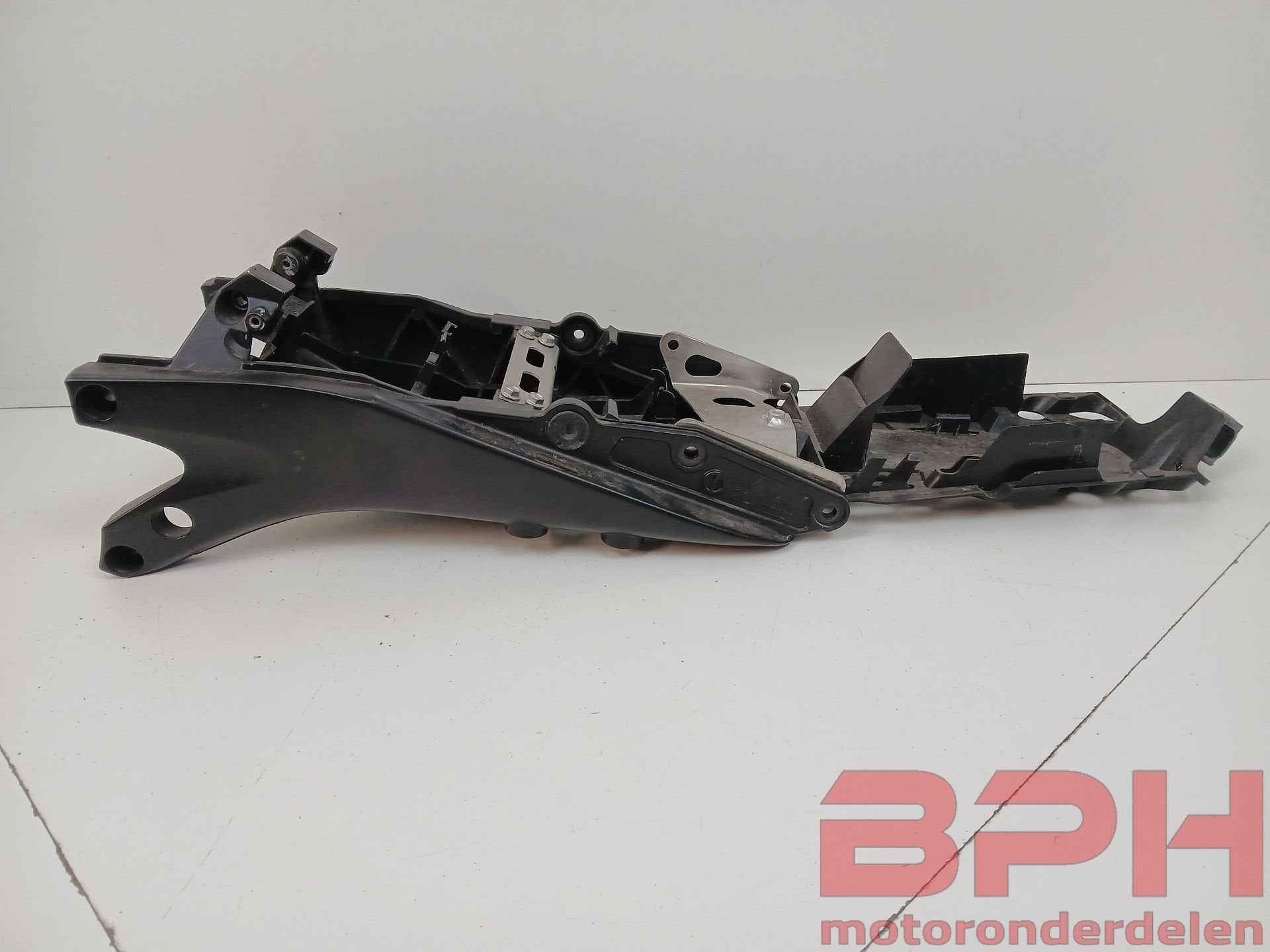 Subframe Suzuki GSX-R 600 750 K6 - K7 2006 t/m 2007 sub 3 fr, Enlèvement ou Envoi, -, -, -