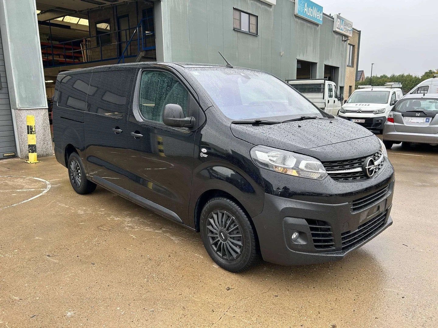 Opel Vivaro 2.0 TD L3H1 Ready S/S (EU6.4) nette bestelwagen, Auto's, Gebruikt, https://public.car-pass.be/vhr/88082713-98cc-411e-a929-d641bf06874b