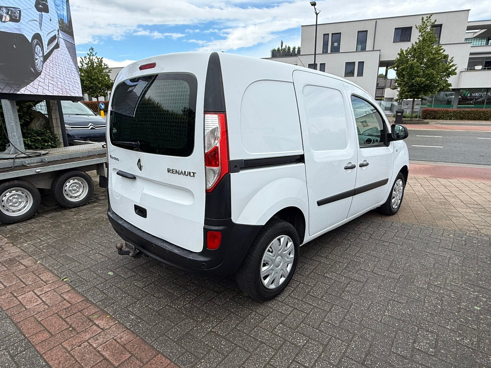 Renault kangoo in zeer mooie stazt met airco en groot navi, Autos, Euro 5, Achat, Entreprise, 2 places