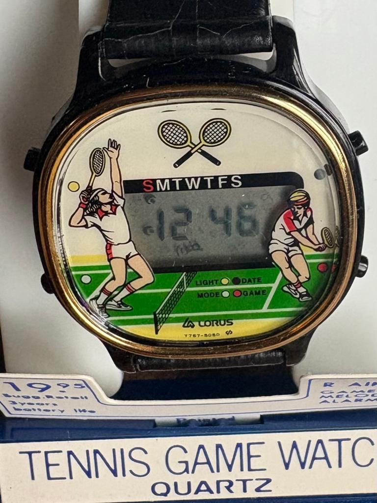 LORUS SEIKO VINTAGE TENNIS RARE COLLECTOR NEUF EN BOX, Enlèvement ou Envoi, Comme neuf, Autres couleurs, Garçon ou Fille