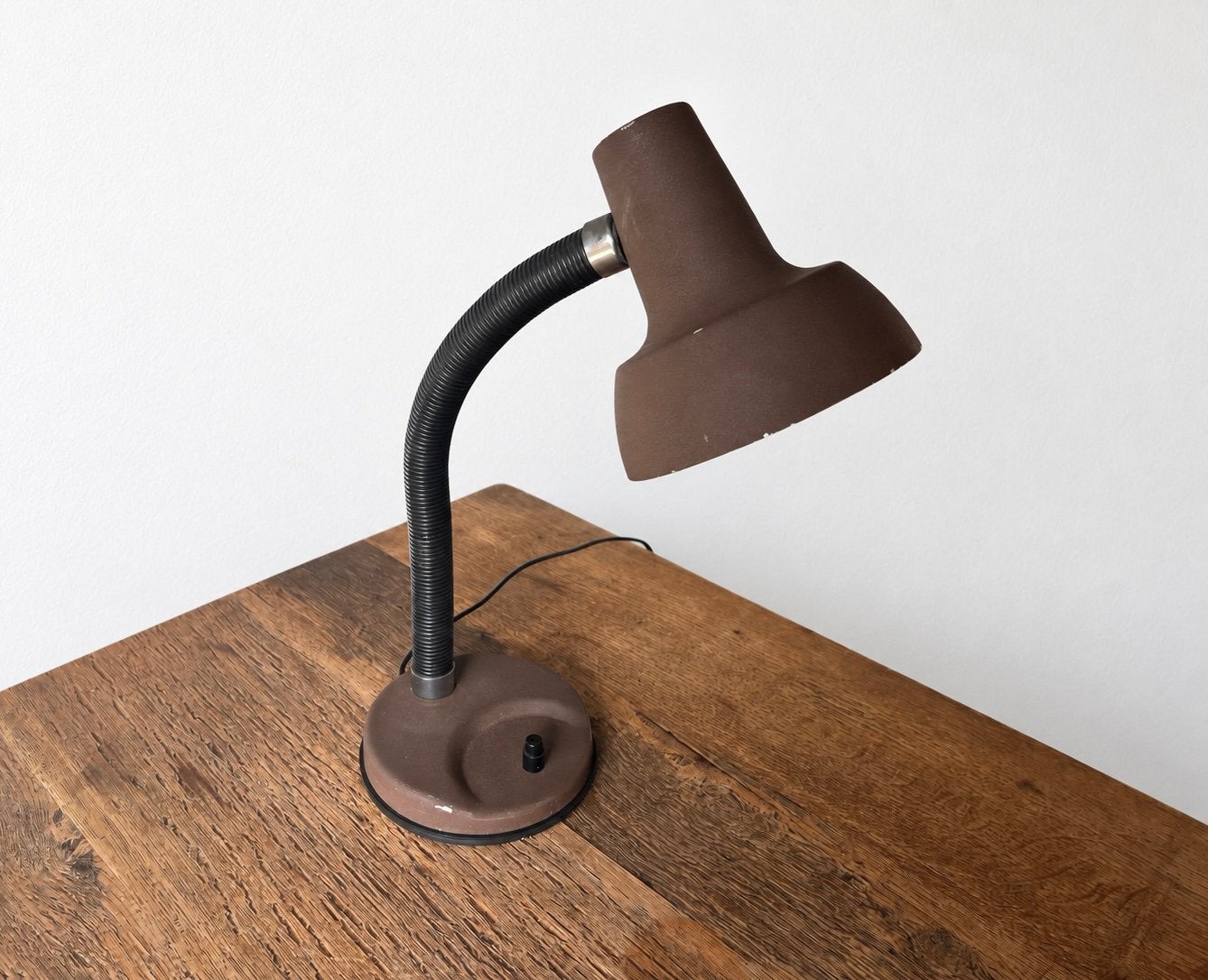 Lampe de bureau rétro en aluminium marron, Vintage, Enlèvement ou Envoi, Lampe de bureau, Marron