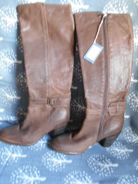 nouvelles bottes en cuir Riverwoods 15€ P 36, Vêtements | Femmes, Chaussures, Neuf, Enlèvement ou Envoi, Brun, Bottes hautes