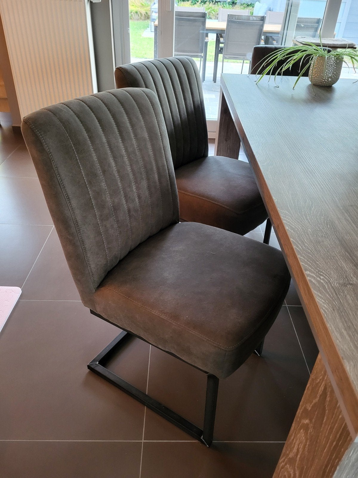 6 + 2 sièges, Maison & Meubles, Chaises, Gris, Comme neuf, Landelijk, Enlèvement