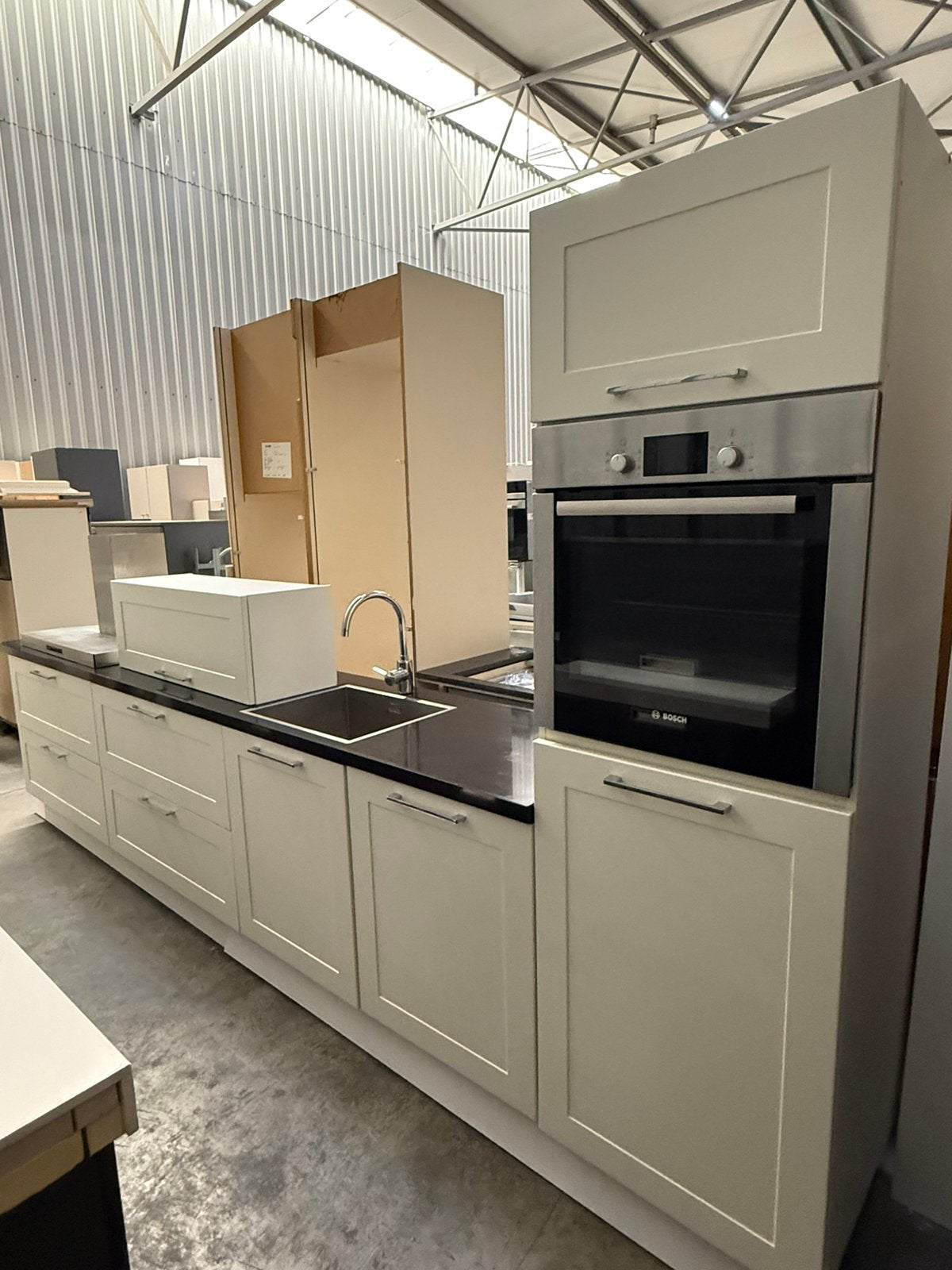 Complete Nette Rechte Keuken + BOSCH + GEDEMONTEERD, Huis en Inrichting, Ophalen of Verzenden, Crème, Composiet, Enkelwandige keuken
